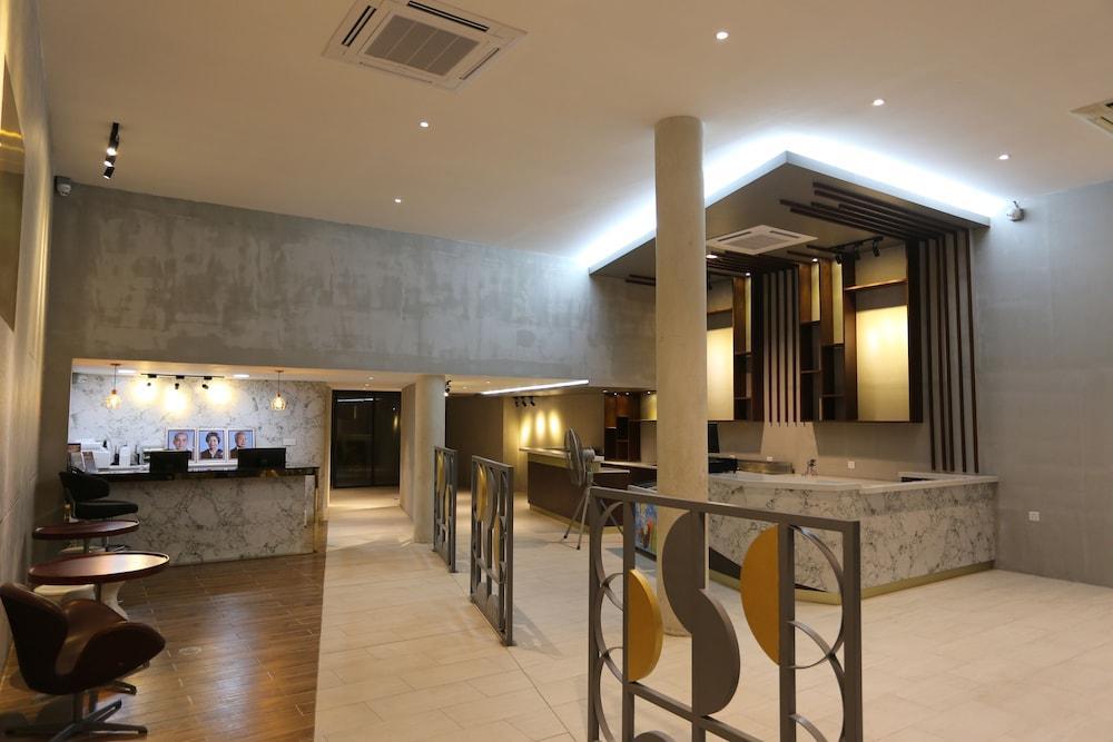 The Quay Boutique Hotel Phnom Penh Exterior foto